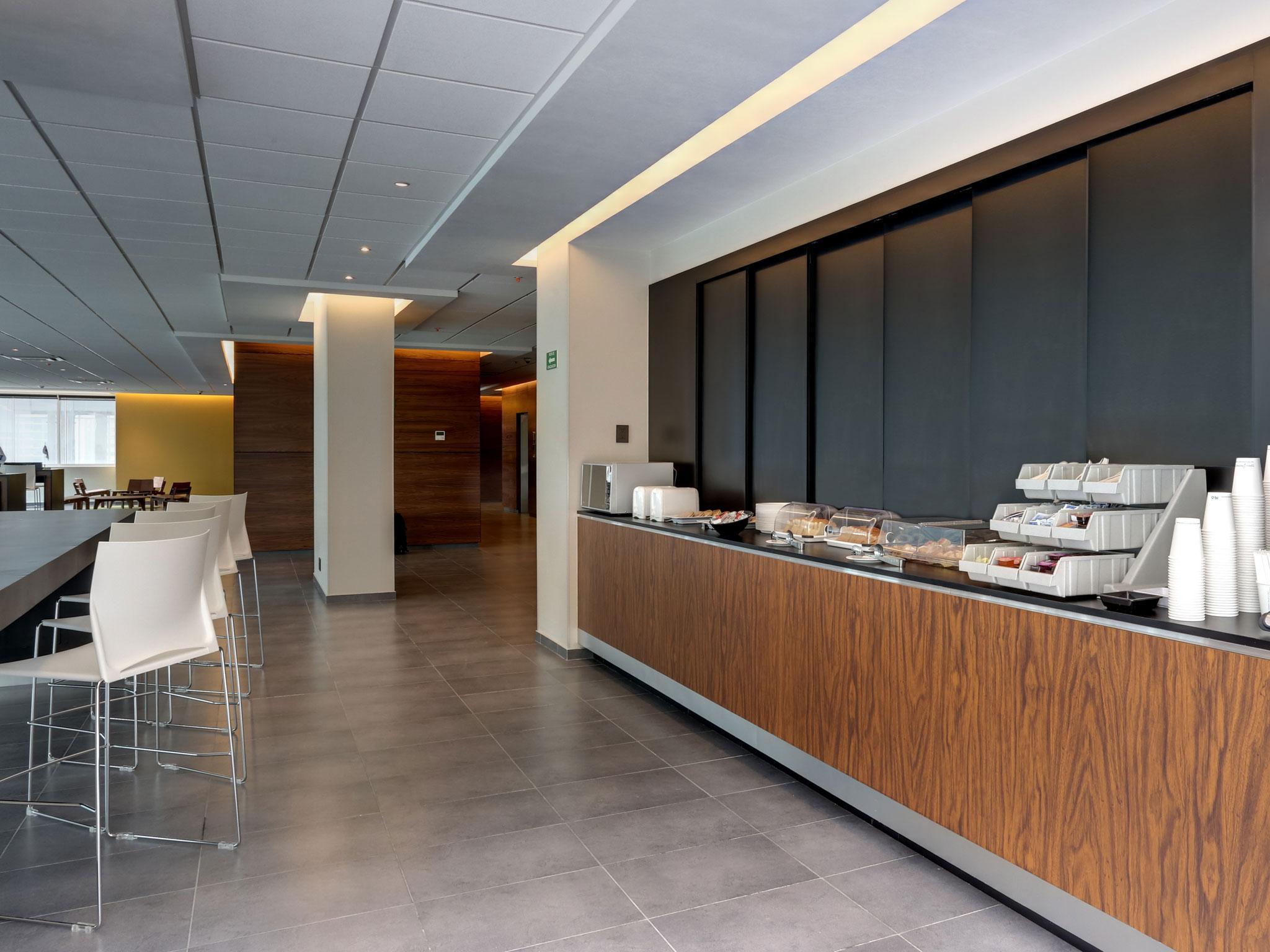 City Express Plus By Marriott Ciudad De Mexico Santa Fe Eksteriør billede